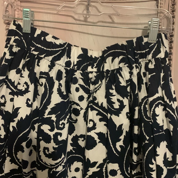 EUC Banana Republic navy/white skirt size 4 - Picture 6 of 7